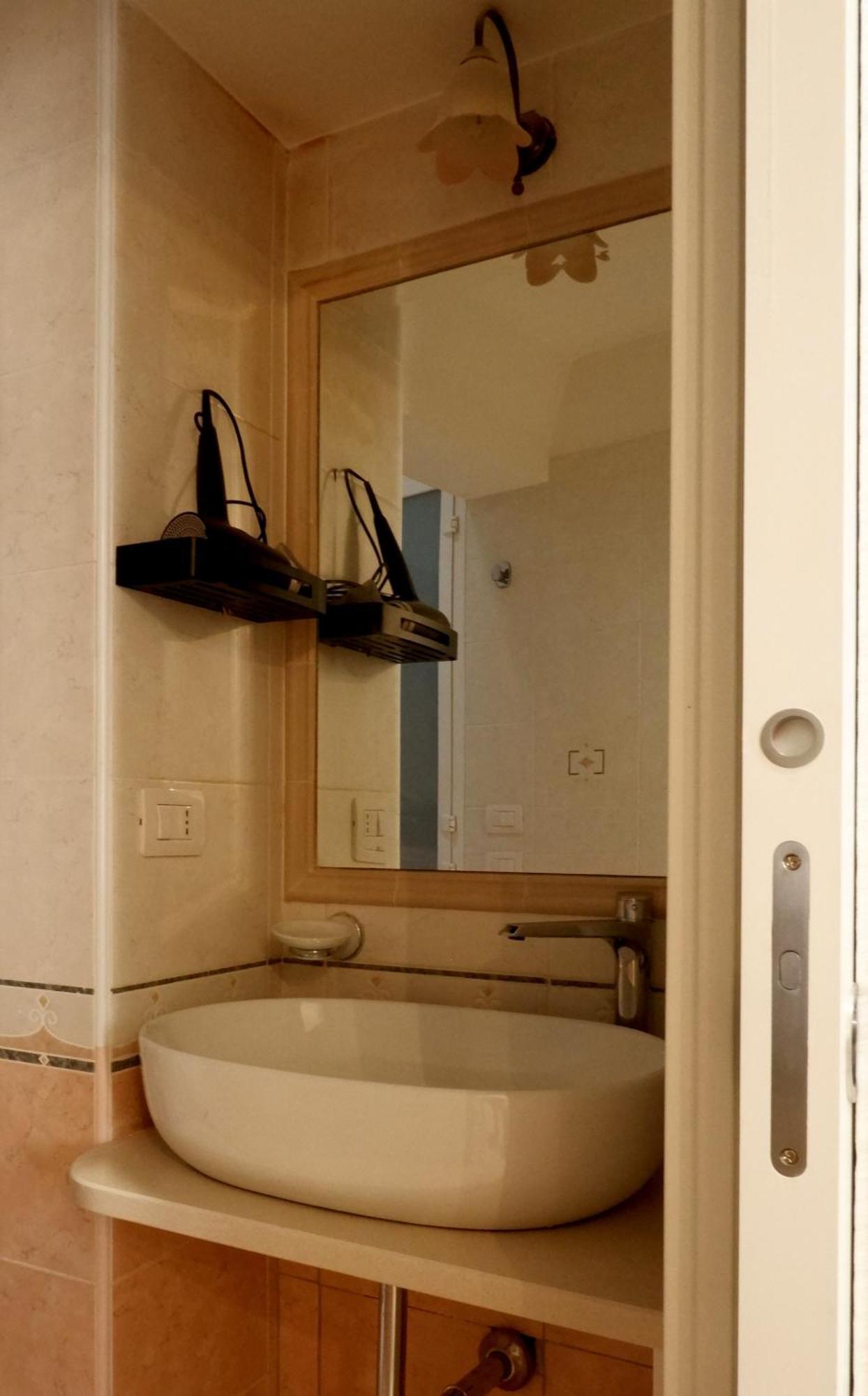 Railway Rooms Barletta Bagian luar foto